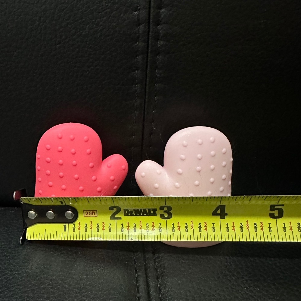 Unbranded Doll Oven Mitts Accessories OS Pink Excellent Silicone Kitchen 2pc - Picture 3 of 3